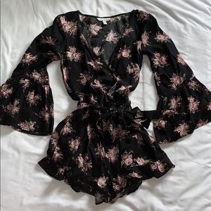 American eagle long sleeve romper